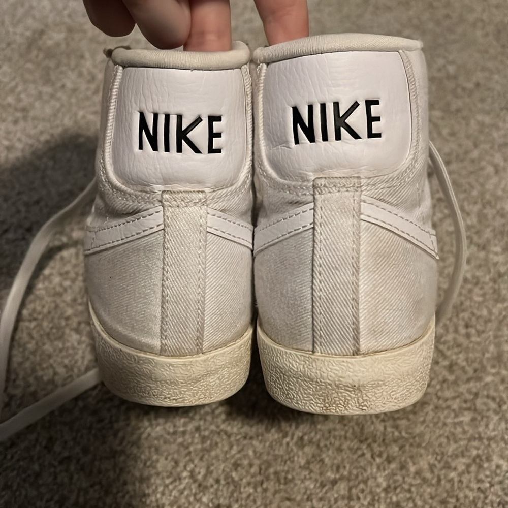 white nike high top blazers - Picture 2 of 4